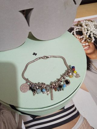 Pulsera plata y abalorios Tous 