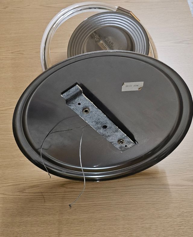 Lámpara de techo antigua