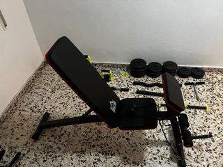 Gimnasio , banco pesas , musculacion , mancuernas