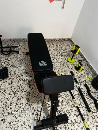 Gimnasio , banco pesas , musculacion , mancuernas