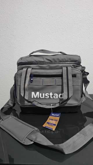 MALETA DE PESCA MUSTAD