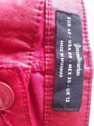 PANTALÓN EFECTO CUERO