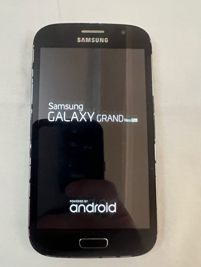Samsung Galaxy Grand Neo Plus vintage