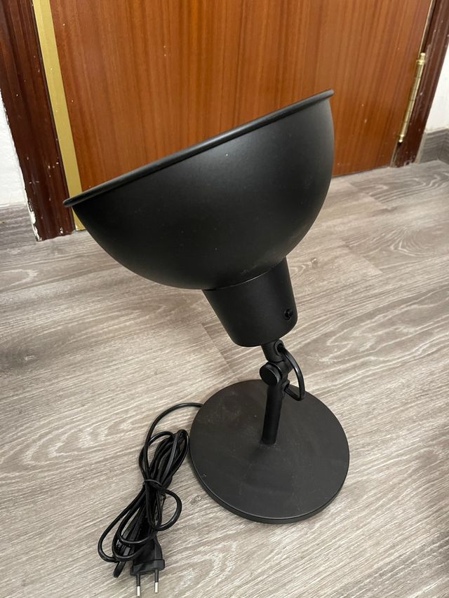 Lampara de mesa aplique IKEA