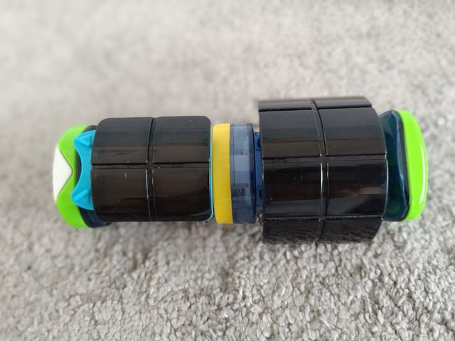 Juego electrónico portátil Tetris Bop It