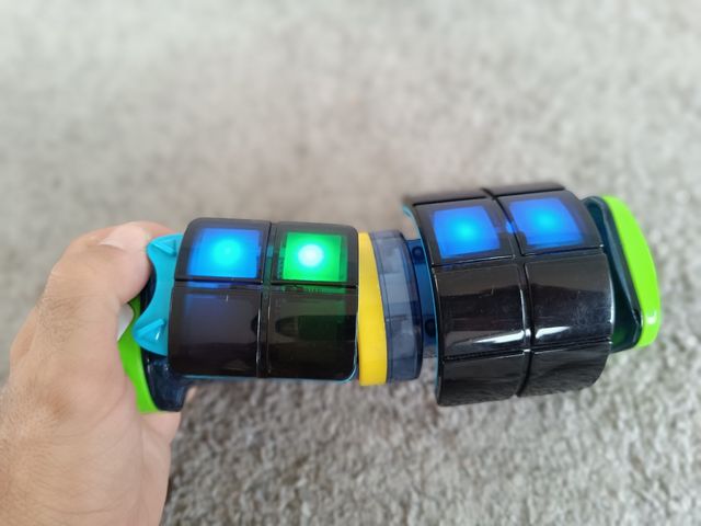 Juego electrónico portátil Tetris Bop It