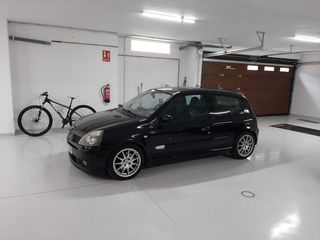 Renault Clio 2005