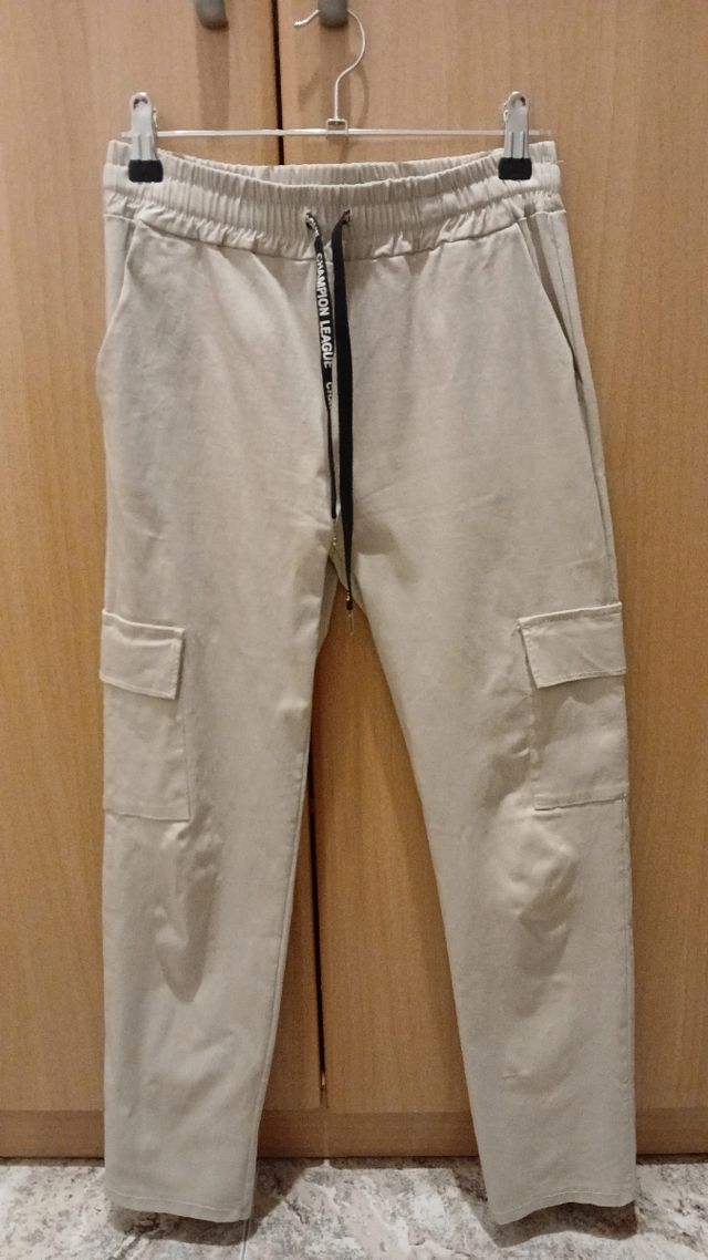 Pantalón cargo