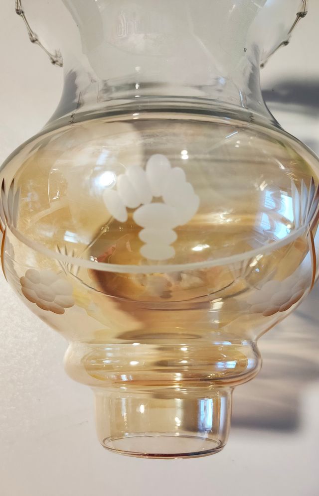 Paralume antico in vetro