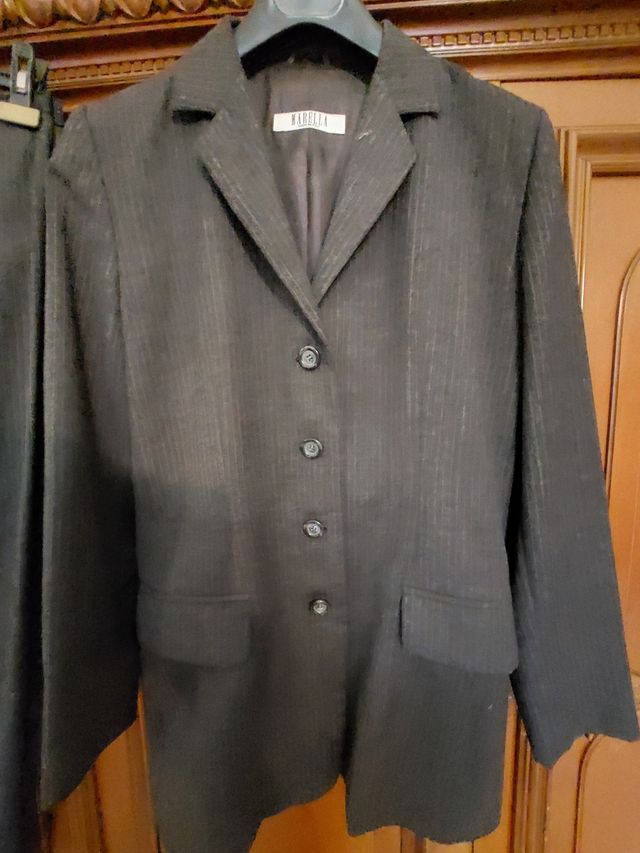 Tailleur pantaloni donna in lana Marella