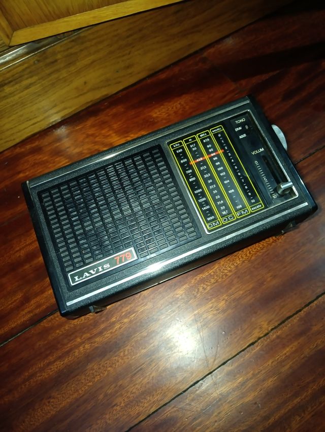 Radio transistor LAVIS 779