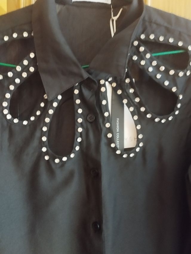 Camisa con brillantes