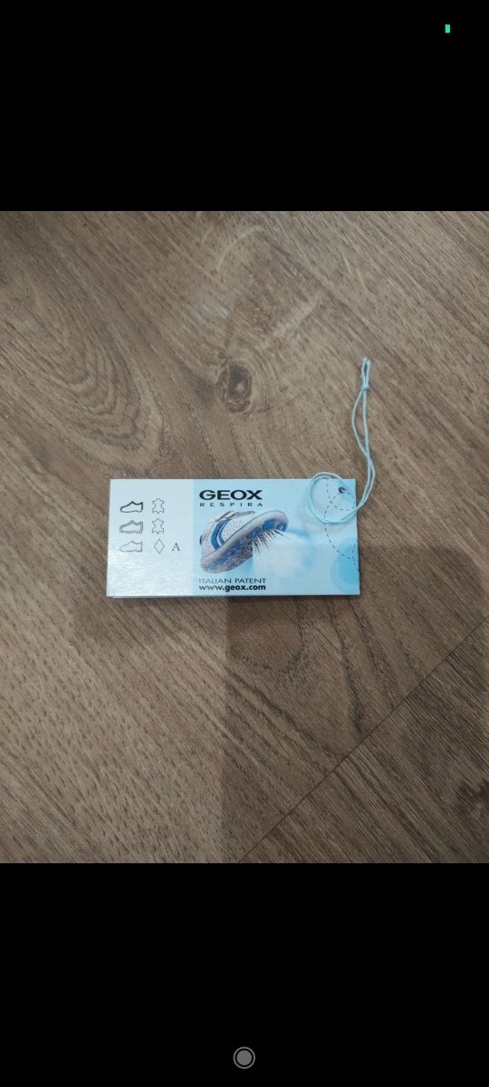 Zapatos de bebé color marrón de Geox