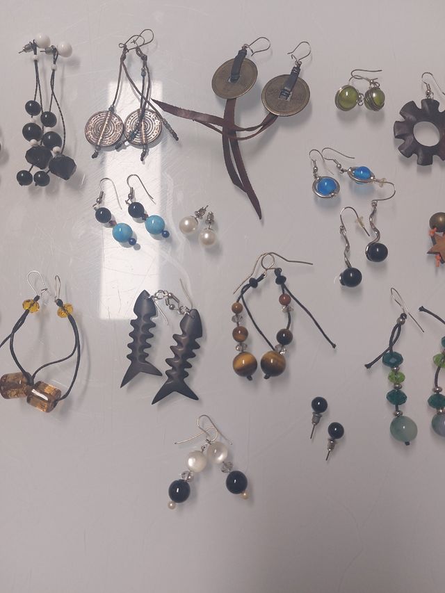 Lote 35 pares de pendientes