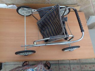 juguete antigua silla de de muñeca llevar muñeco d