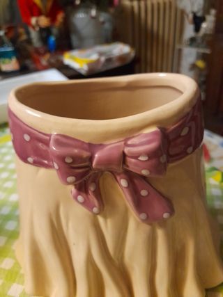 Vaso in ceramica fiocco