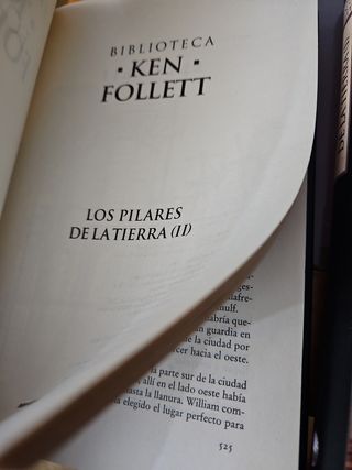 Los pilares de la tierra tomo I y II