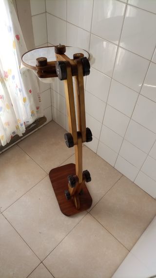 Suporte articulado para aro de bordar