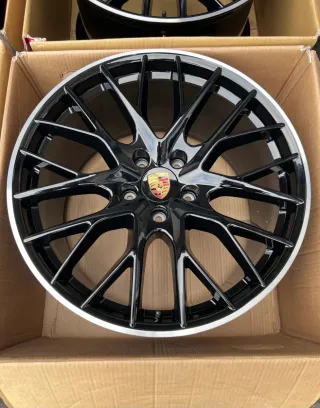 Llantas Panamera GTS 971 21" originales