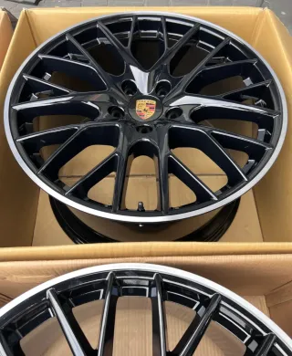 Llantas Panamera GTS 971 21" originales