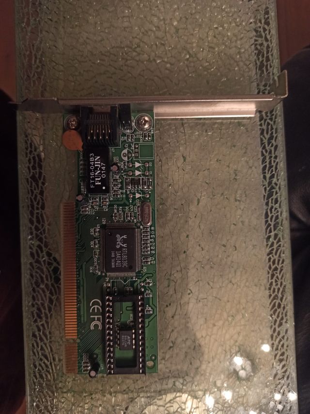 Scheda di rete Fast Ethernet a porta singola