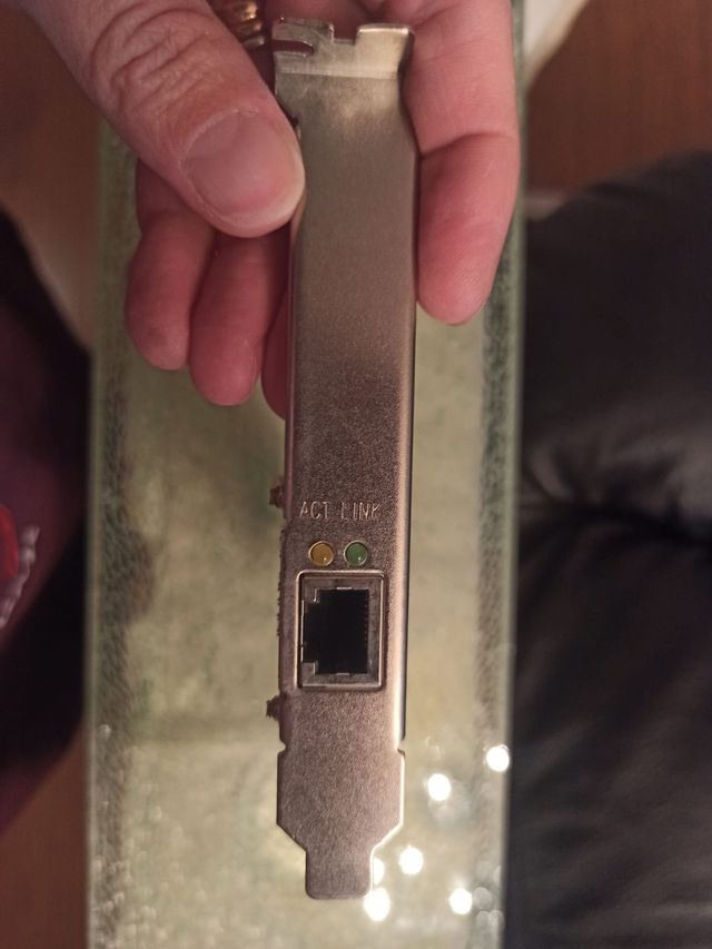 Scheda di rete Fast Ethernet a porta singola