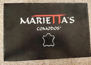 Zuecos de piel de Marietta's