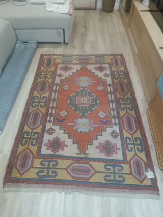 SE VENDE ALFOMBRA PERSA