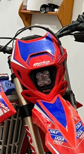Faro foco LED Beta 2025