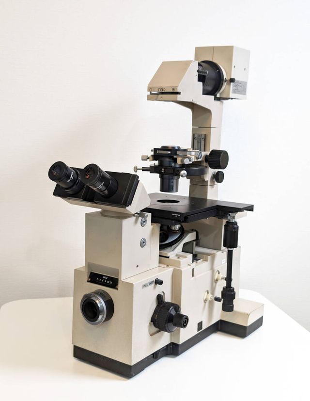 Olympus IMT-2 Microscopio DIC Nomarski Invertido