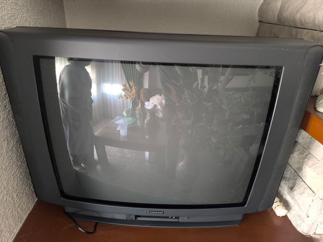 Mesa auxiliar cristal