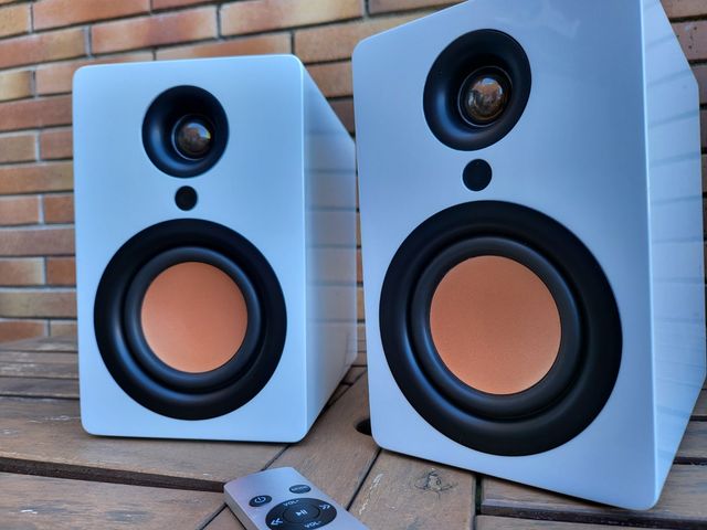 Mitchell Acoustics uStream One