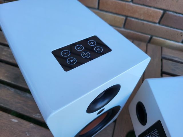 Mitchell Acoustics uStream One