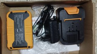 Pack De Cargador + 2 Baterías JYGMPRO
