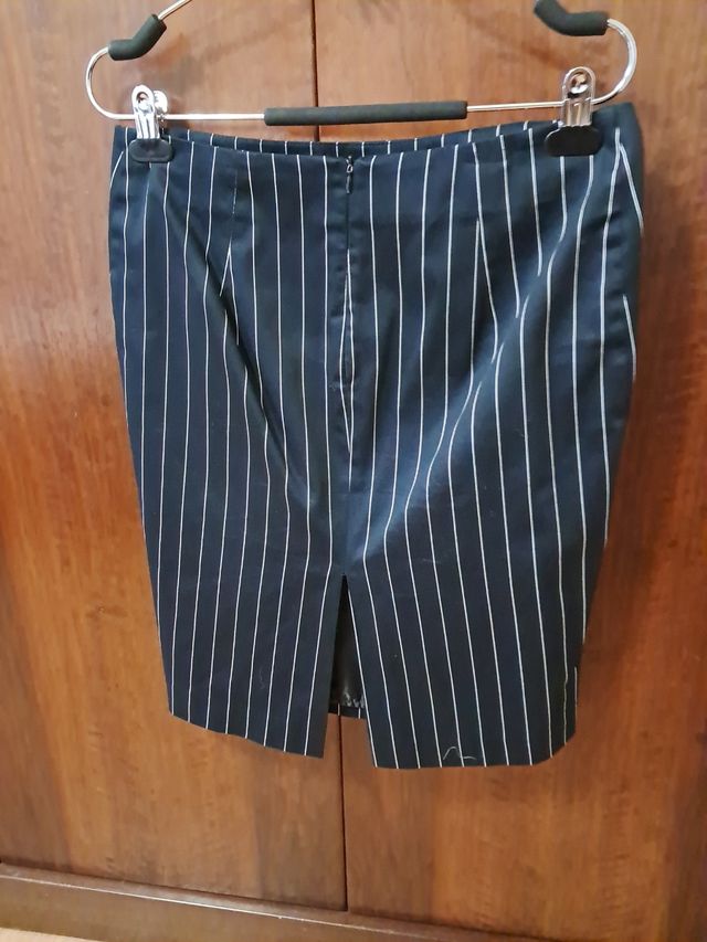 Completo giacca e gonna gessato