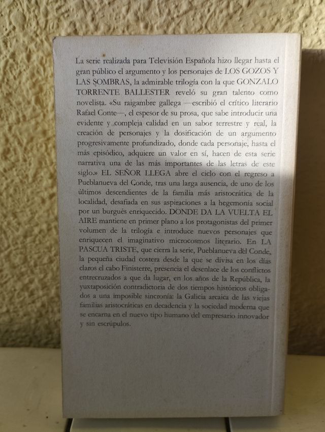 Libro los gozoso y las sombras