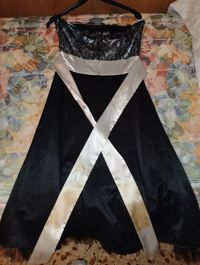 Vestido negro palabra de honor