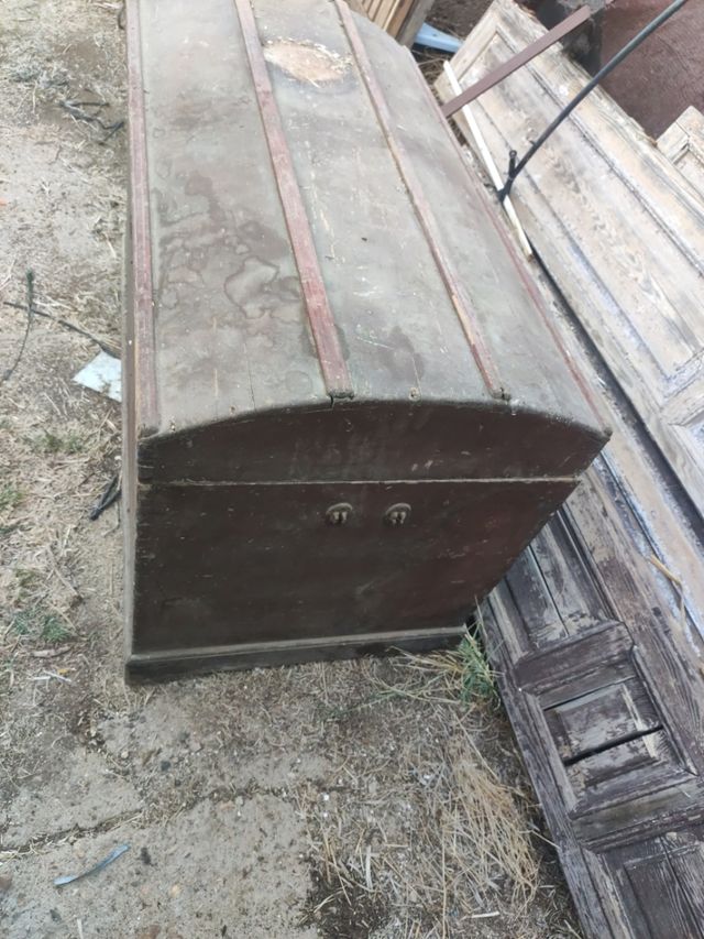 Baúl antiguo para restaurar