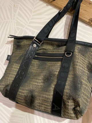 Bolso logo Adolfo Dominguez