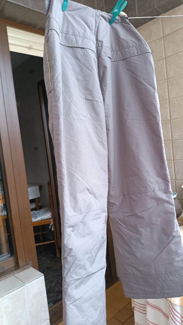 Pantalón nieve, joven. Doble forro. Polainas ajust