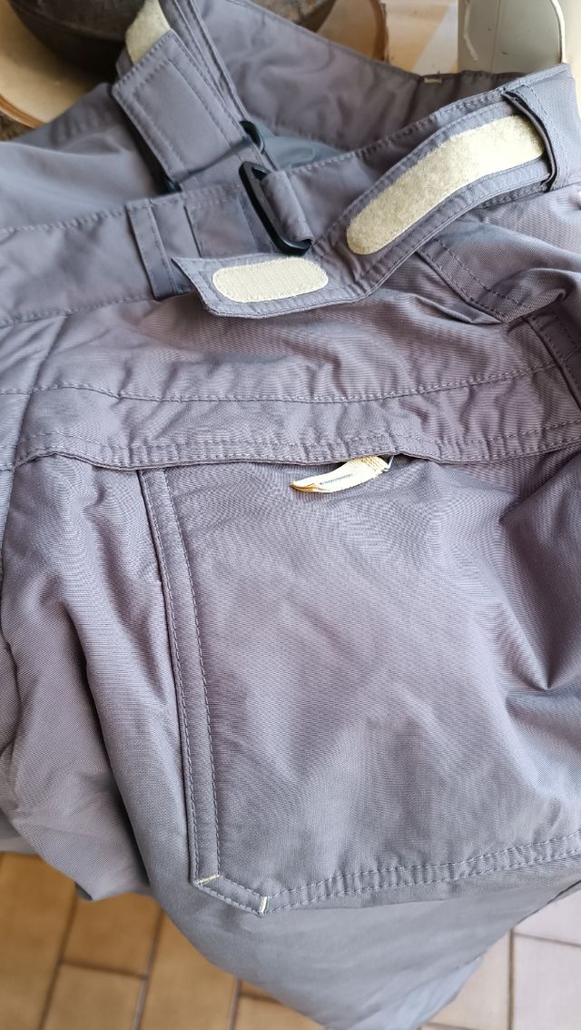 Pantalón nieve, joven. Doble forro. Polainas ajust