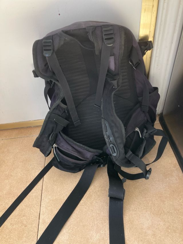 Mochila negra montaña Trangworld