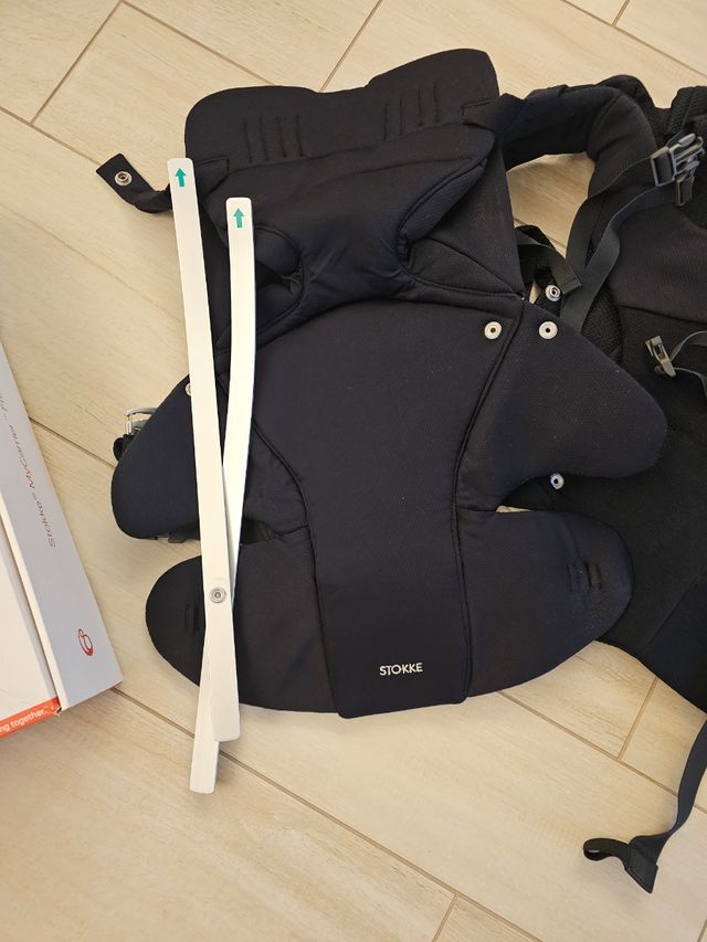 STOKKE MyCarrier Black Mesh (marsupio bambini)