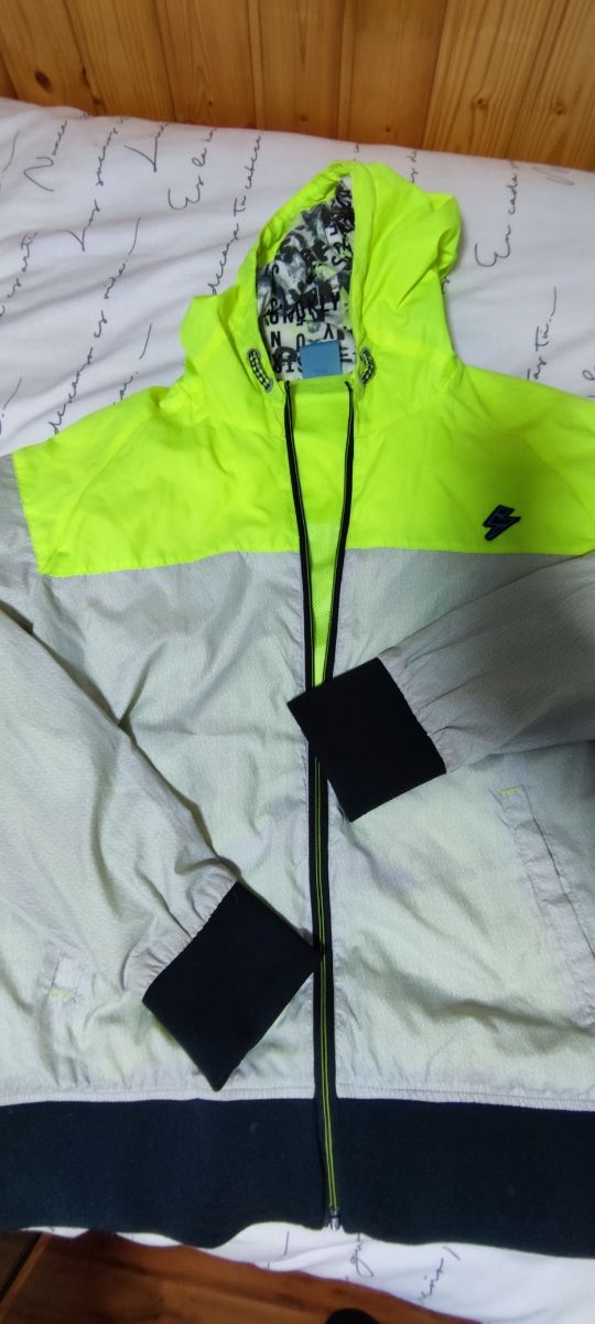 Chaqueta deportiva polinesia