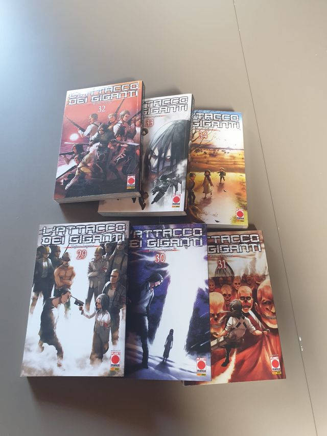 ATTACK ON TITAN - Manga da n. 29 a n. 34