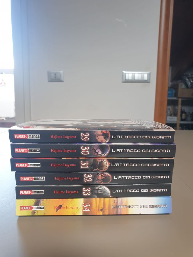 ATTACK ON TITAN - Manga da n. 29 a n. 34