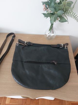 Bolso de piel auténtica. OPORTUNIDAD
