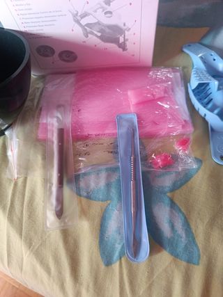 Articulador mestra ,Prótesis dental cera,taza.

