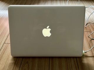MacBook White 2009 1TB sin batería