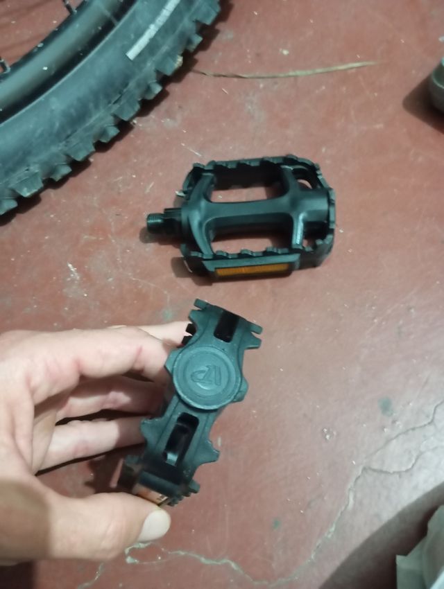 Pedales nuevos bici